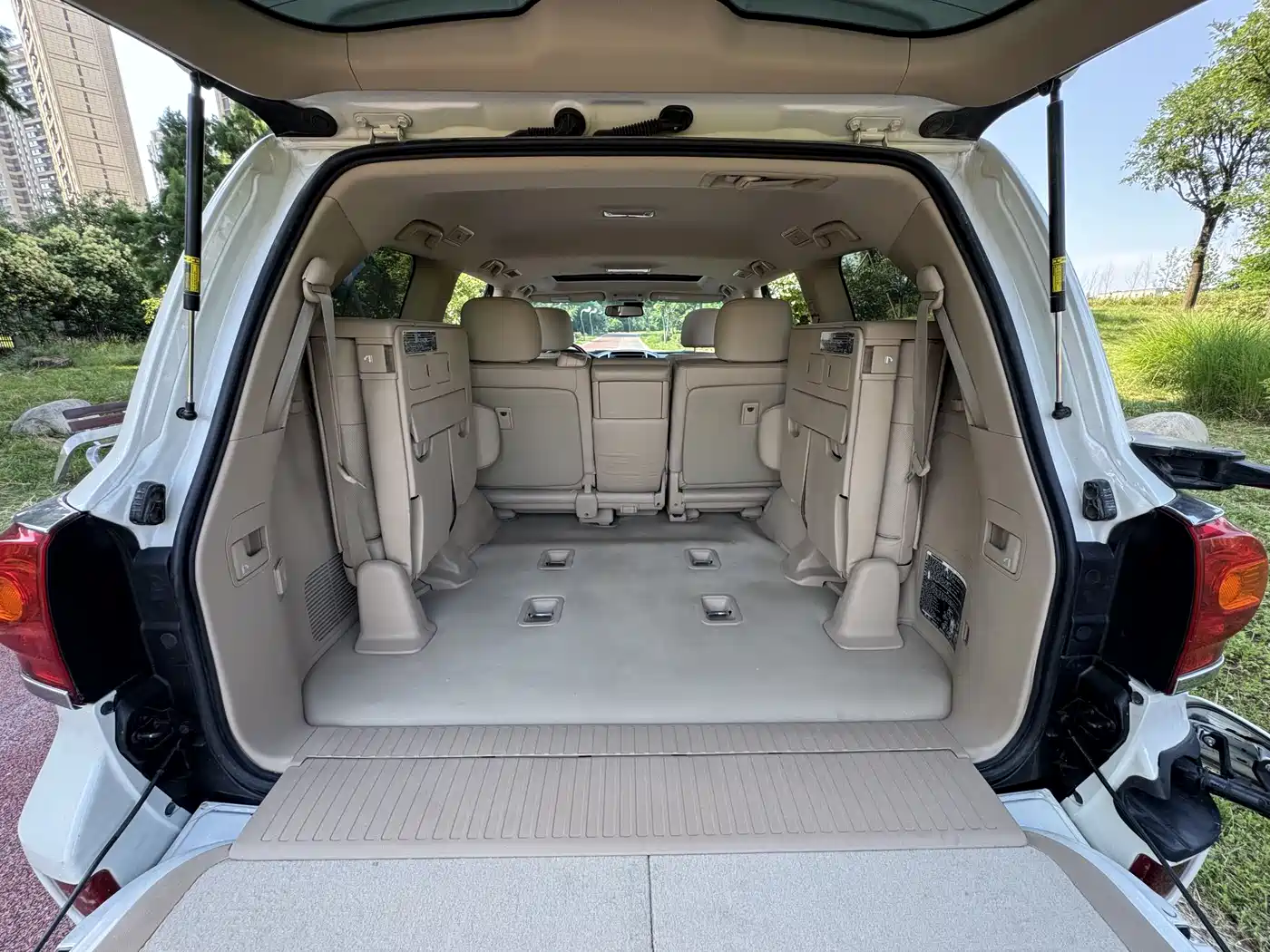 Toyota Land Cruiser (Import) 2015