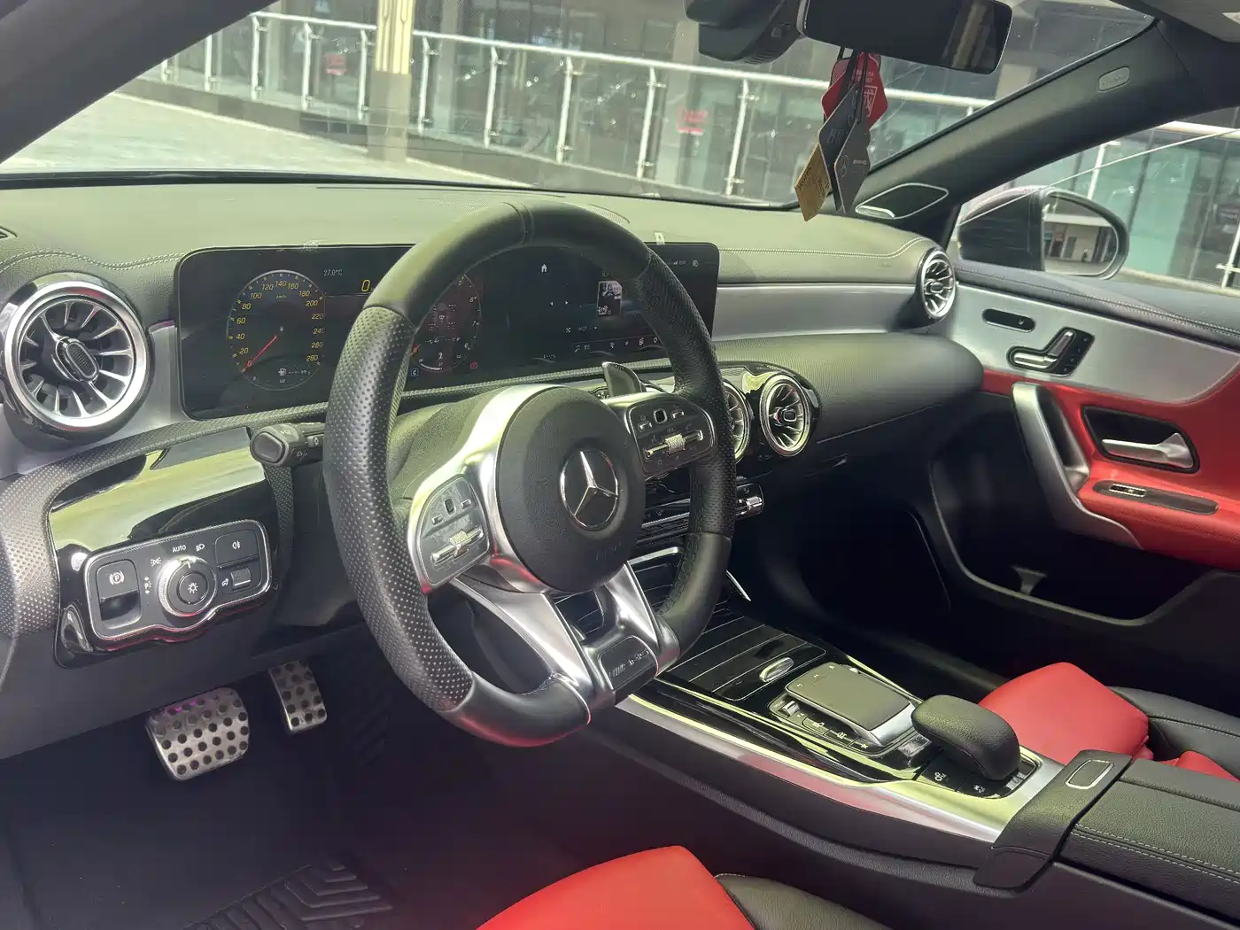 Mercedes-Benz A-Class AMG (Import) 2020 AMG A 35 4MATIC фото 15