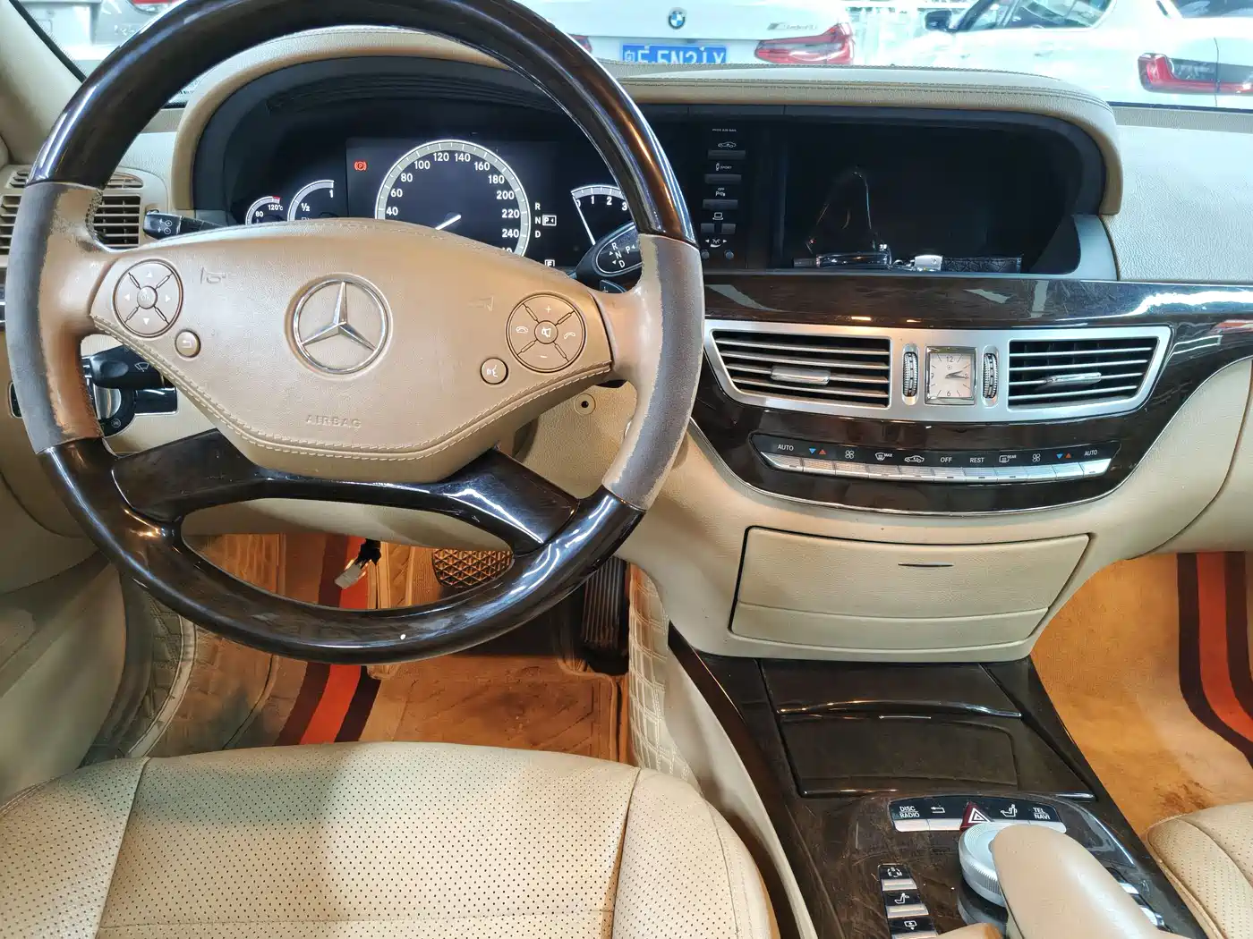 Mercedes-Benz S-Class 2012 S 300 L Business Grand Edition фото 10