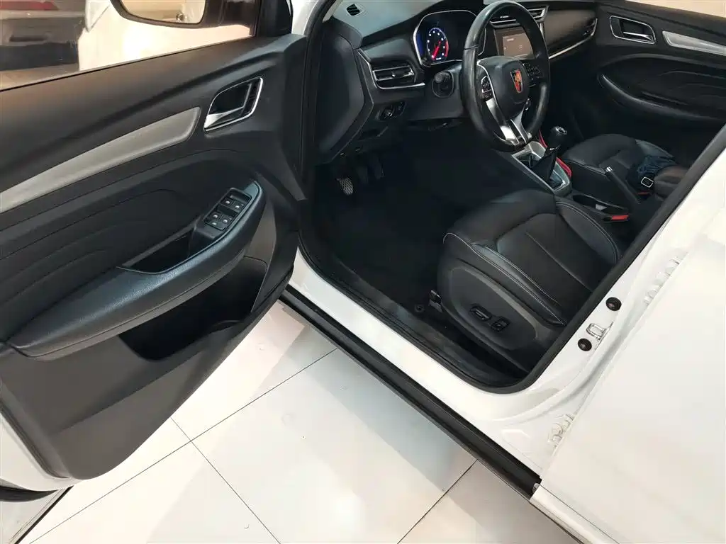 Photo 16 - Roewe RX3