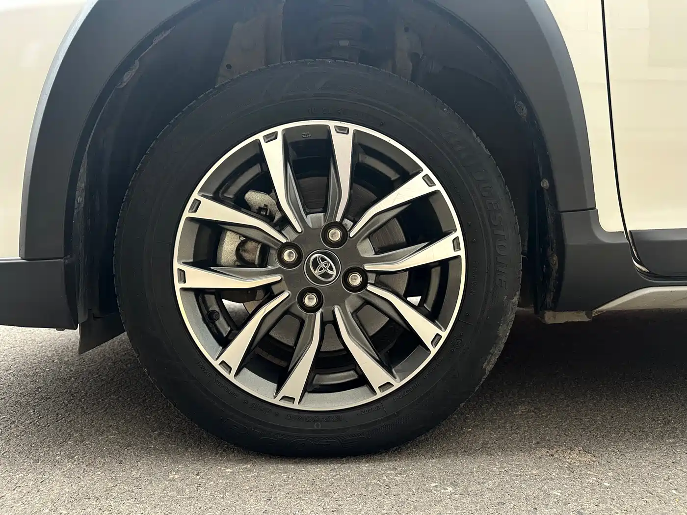 Toyota YARiS L Zhi Xuan 2022 Zhi Xuan X 1.5L CVT Luxury PLUS Edition фото 18