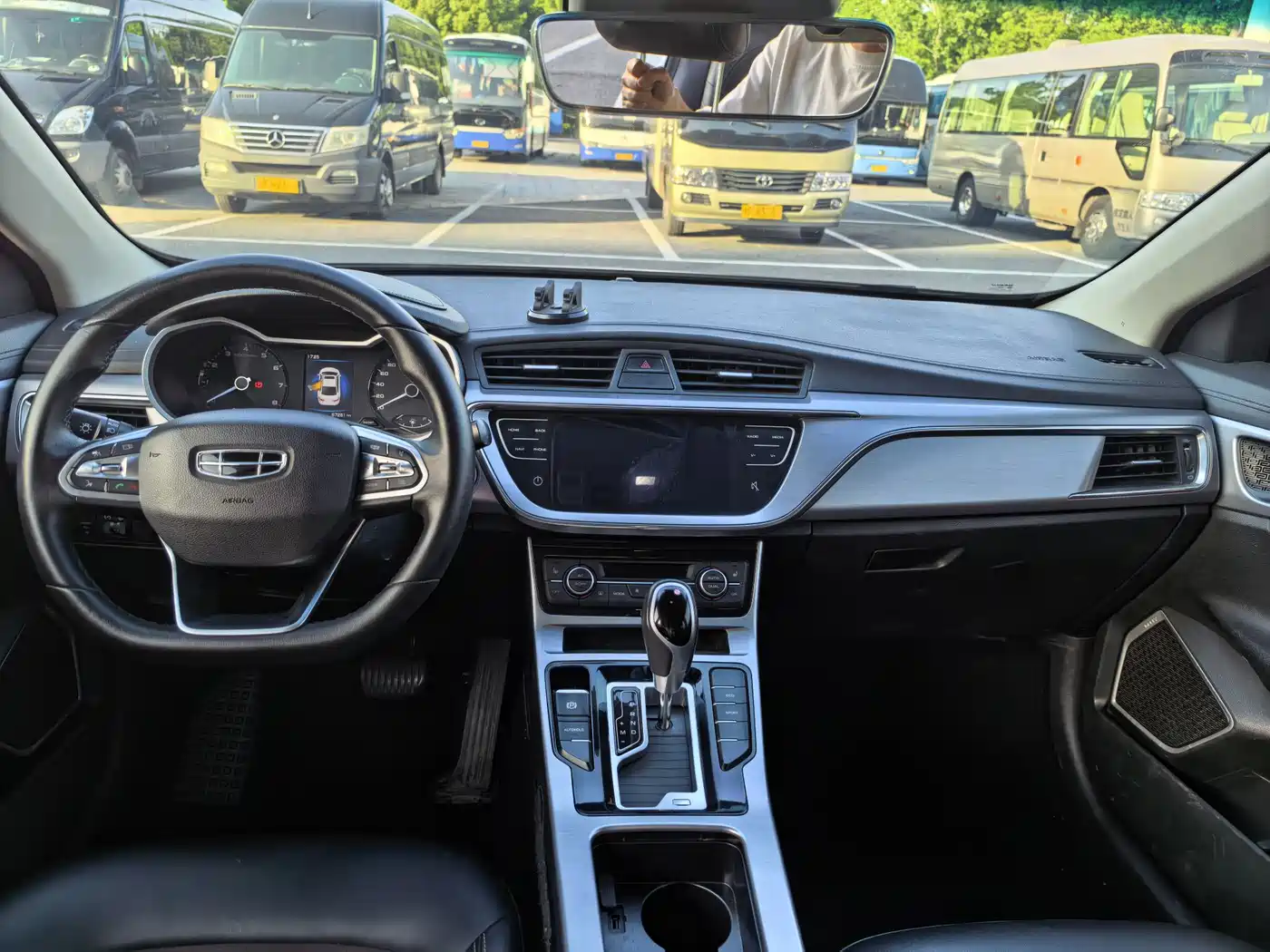 Фото 9 - Geely Emgrand GL