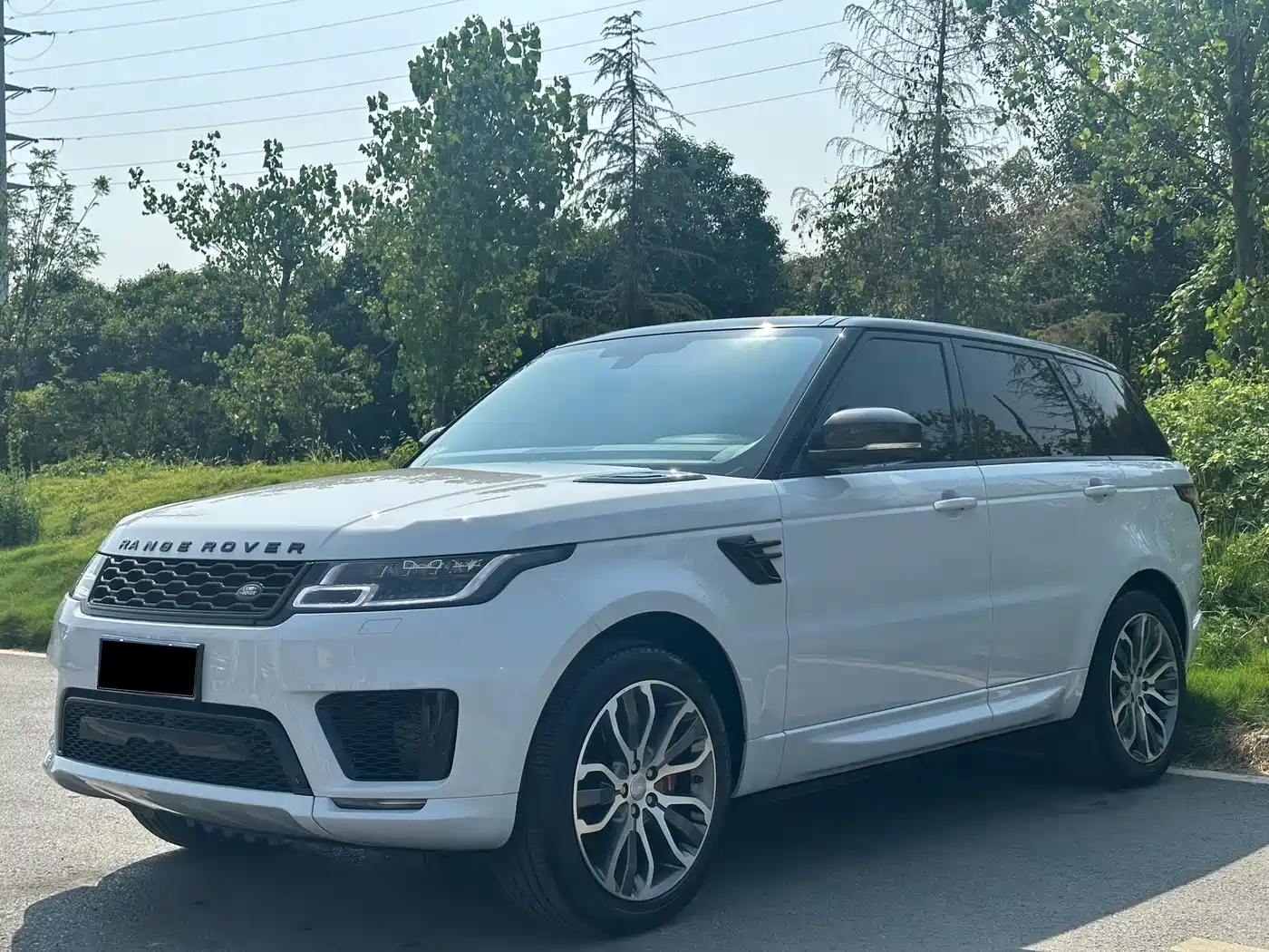 Land Rover Range Rover Sport 2022 3.0 L6 Gloss Black Edition