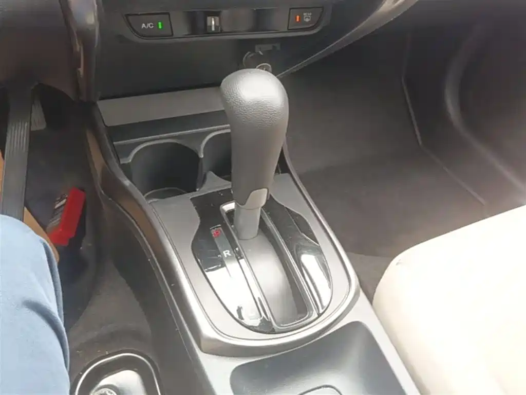 Honda Greiz 2019 2016 1.5L CVT Classic Edition