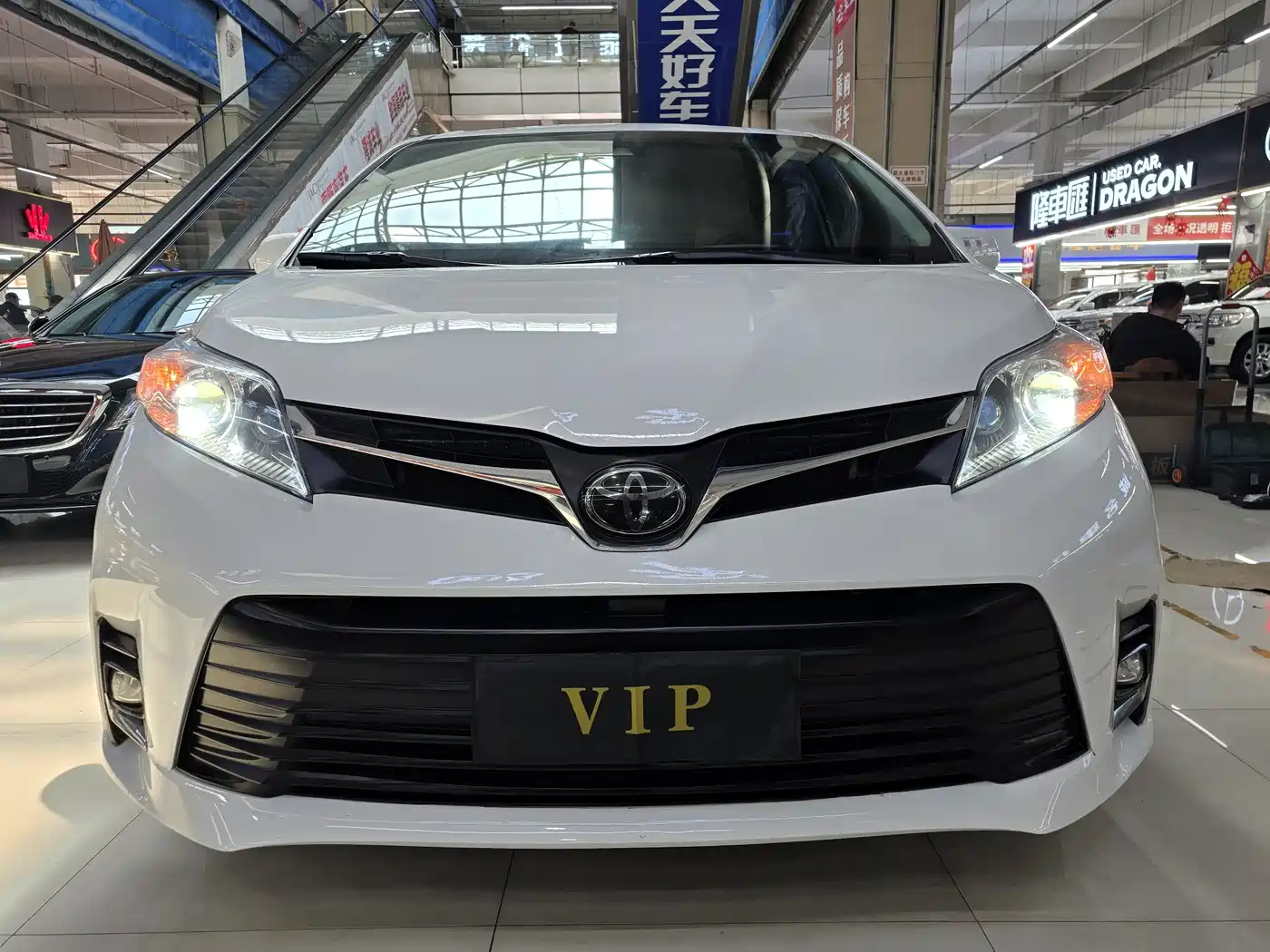 Toyota Sienna 2015 3.5L 4WD L фото 2