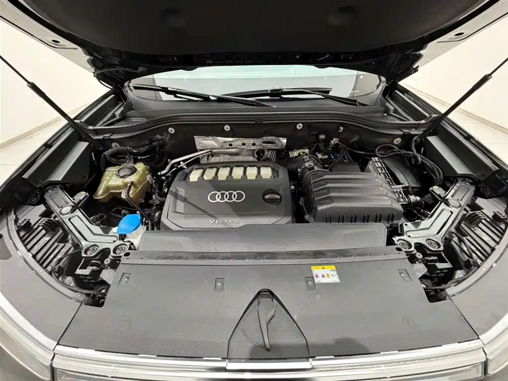 Audi Q6 2023 50 TFSI quattro Moving Cloud Yulin Package фото 18