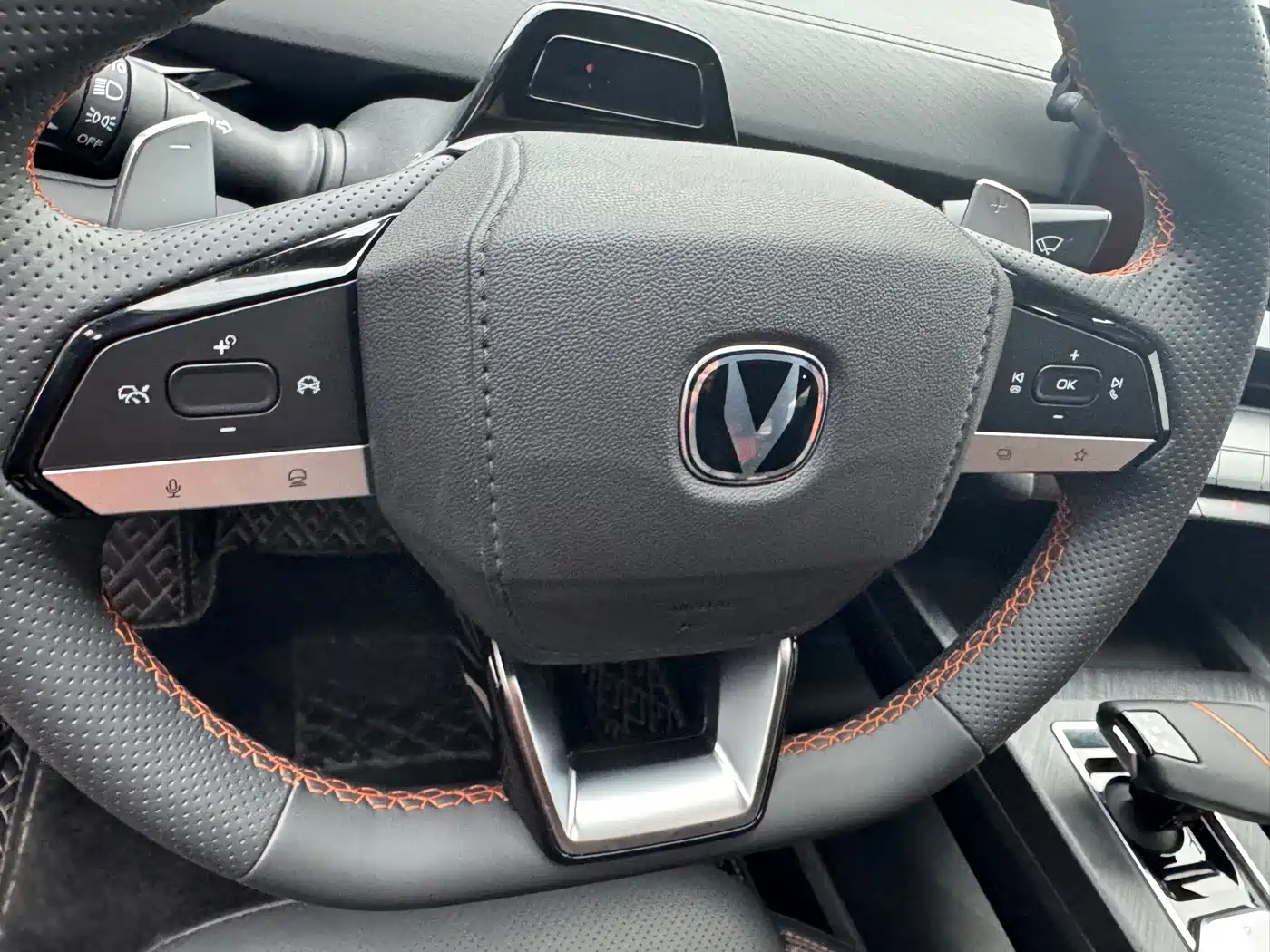CHANGAN UNI-V