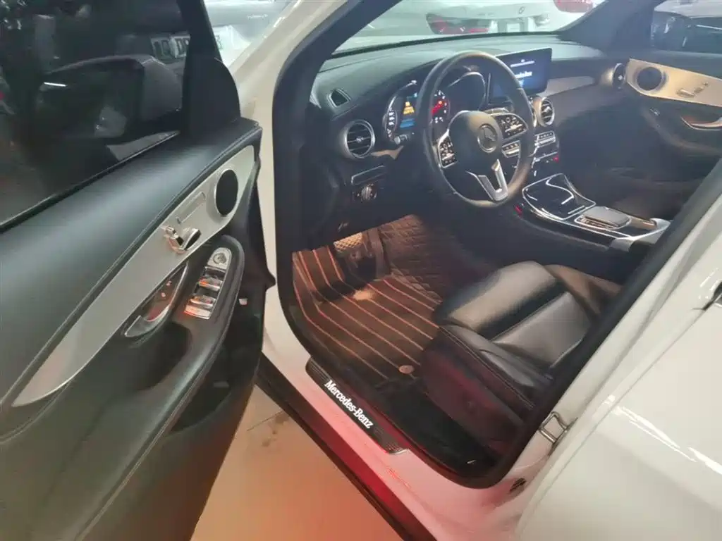 Mercedes-Benz GLC 2020 GLC 260 L 4MATIC Dynamic фото 16