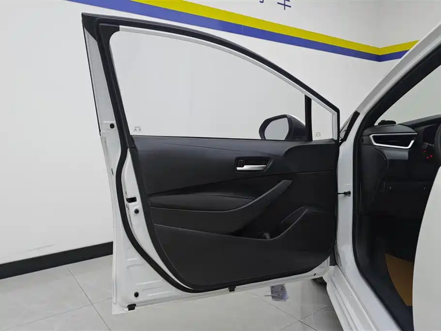 Toyota Levin 2022 TNGA 1.5L CVT Progressive Edition фото 7