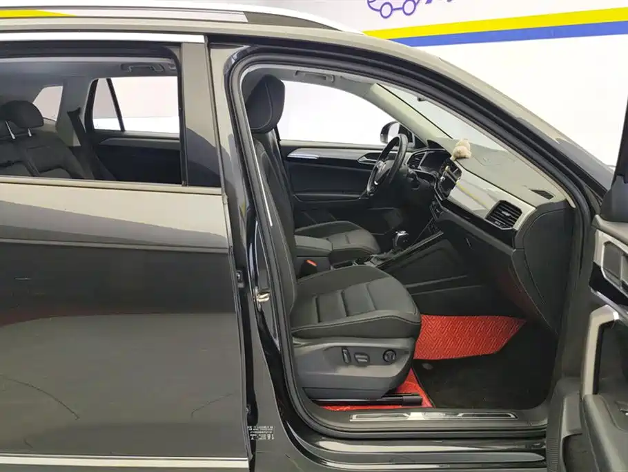 Volkswagen Tayron 2020 330TSI 2WD Luxury Smart Edition фото 8
