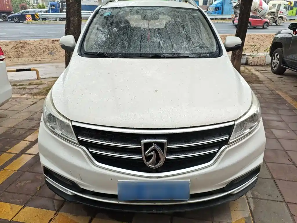 Photo 3 - Baojun 730