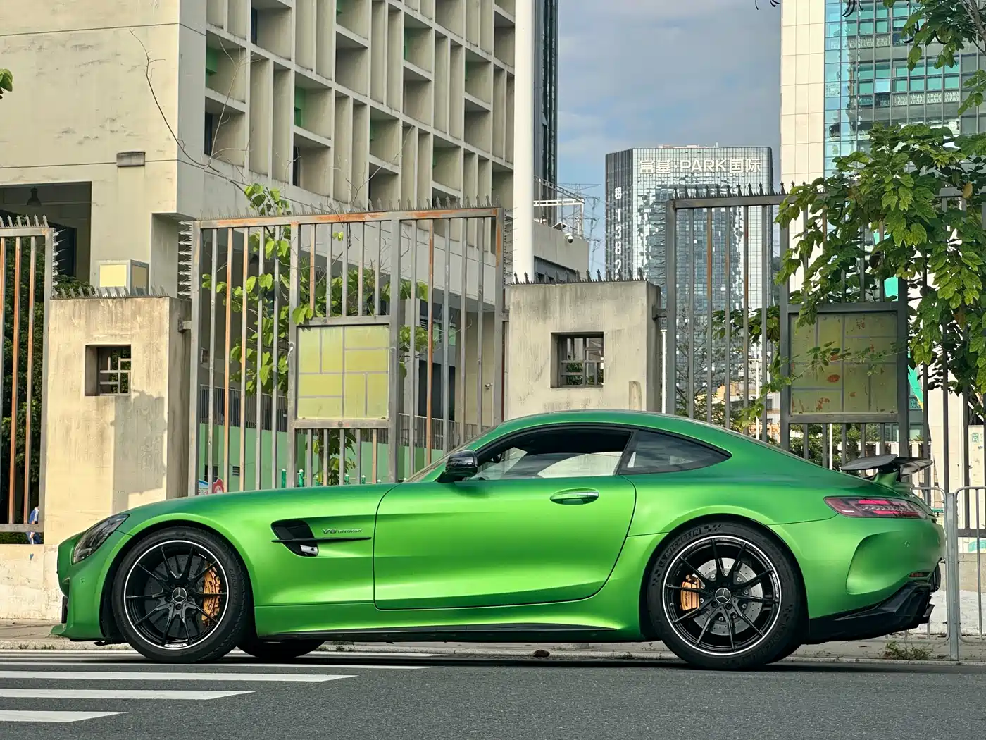Mercedes-Benz AMG GT 2019 AMG GT R фото 3