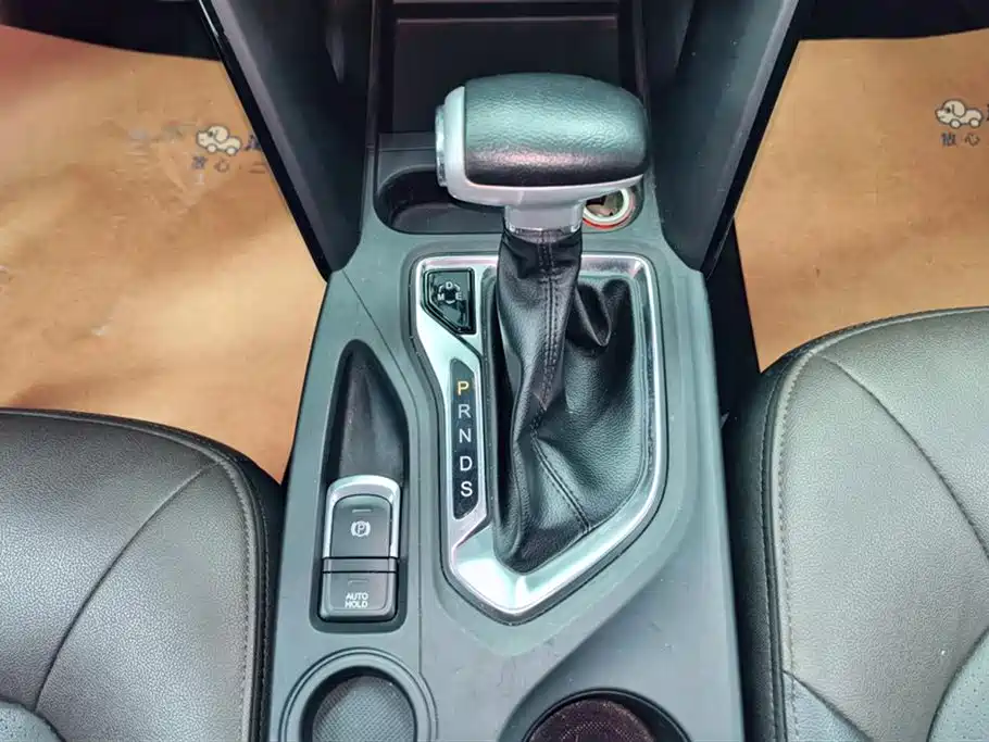 GAC Trumpchi Trumpchi GS4 2017 235T Automatic 2WD Luxury Smart Connected Edition фото 16