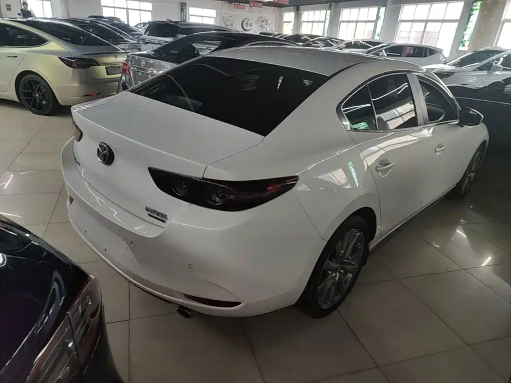 Mazda Mazda 3 2025 2023 2.0L Auto Zhixuan