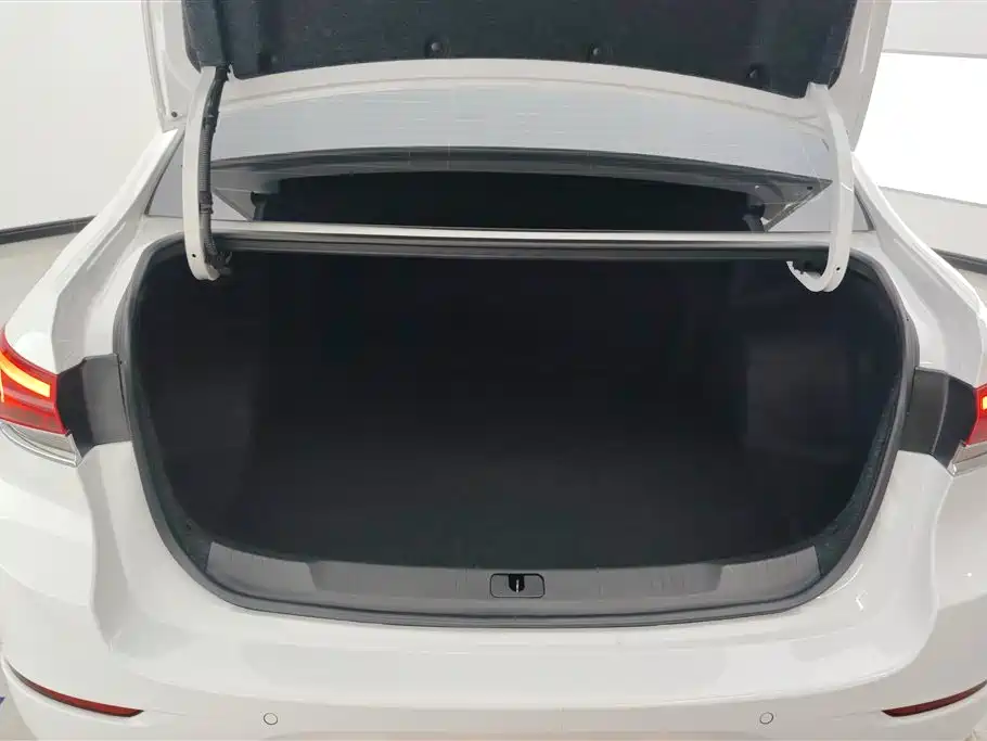 Buick Excelle 2021 Facelift Exemplar 1.5L Auto Elite фото 4