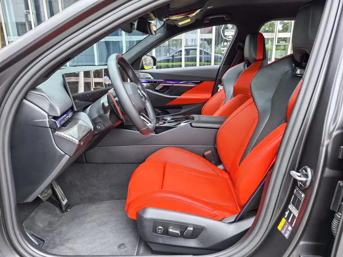 BMW M5 New Energy 2025 M5 фото 9