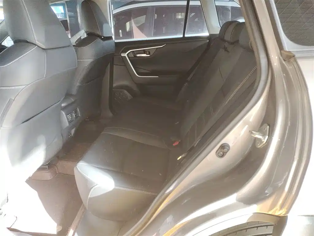 Toyota RAV4 Rongfang 2022 2.0L CVT 2WD Trend Plus Edition фото 16