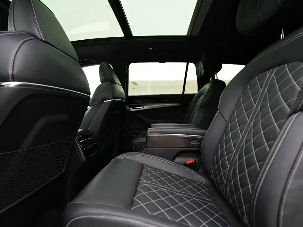 Audi Q6 2023 2024 45 TFSI quattro Qi Yun Flying Rider Package 6-seater