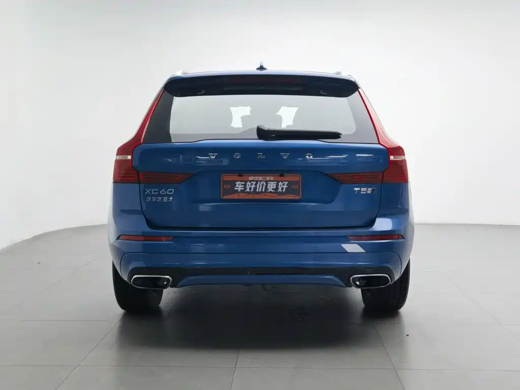 Фото 4 - Volvo XC60