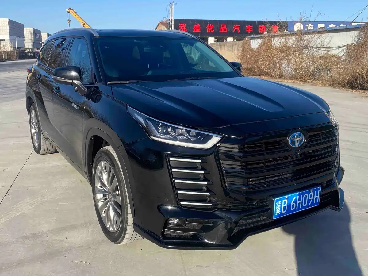 Toyota Highlander 2023 2022 Model Dual Engine 2.5L 4WD Premium Edition 7-Seater