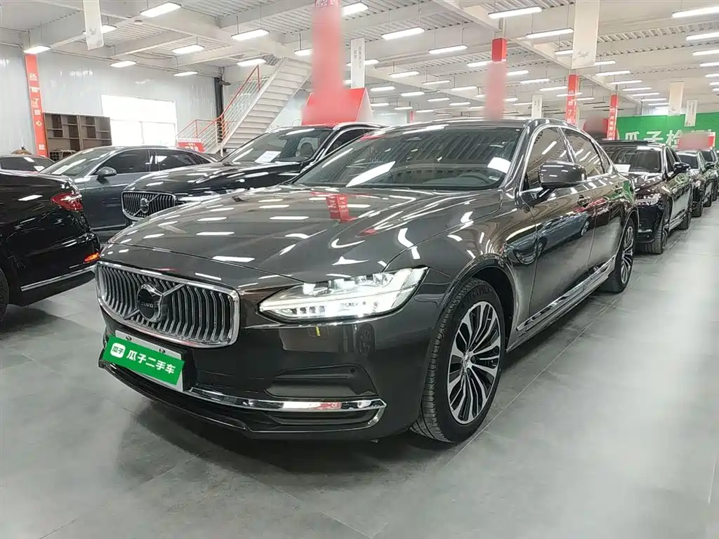 Volvo S90 2023 B5 Intelligent Comfort Luxury Edition