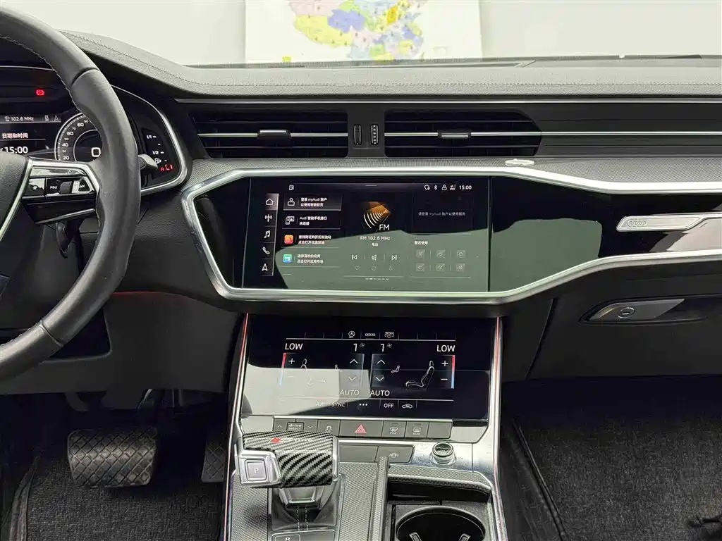 Audi A6L 2021 45 TFSI Exclusive Sport фото 10