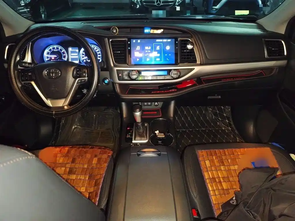 Toyota Highlander 2018 2.0T 4WD Premium 7-seater (China V) фото 13