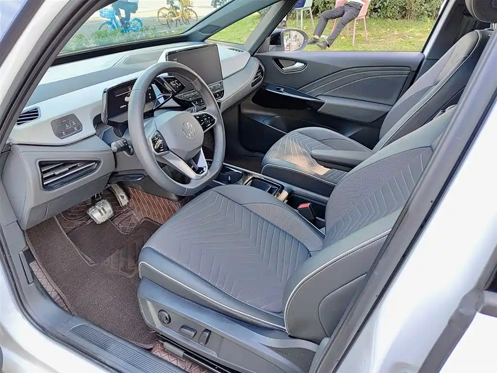 Volkswagen ID.3 2024 Outstanding Edition фото 7