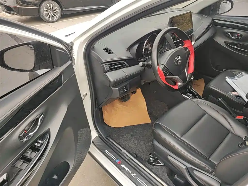 Toyota YARiS L Zhi Xuan 2022 Zhi Xuan X 1.5L CVT Luxury PLUS Edition фото 16