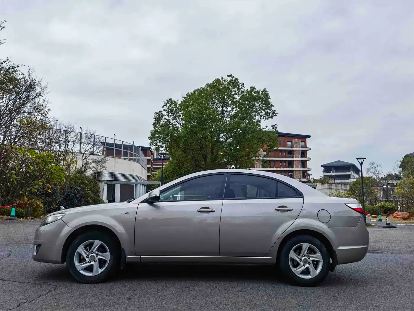Haima Familia 2014 2014 Sedan 1.6L Manual Champion Edition
