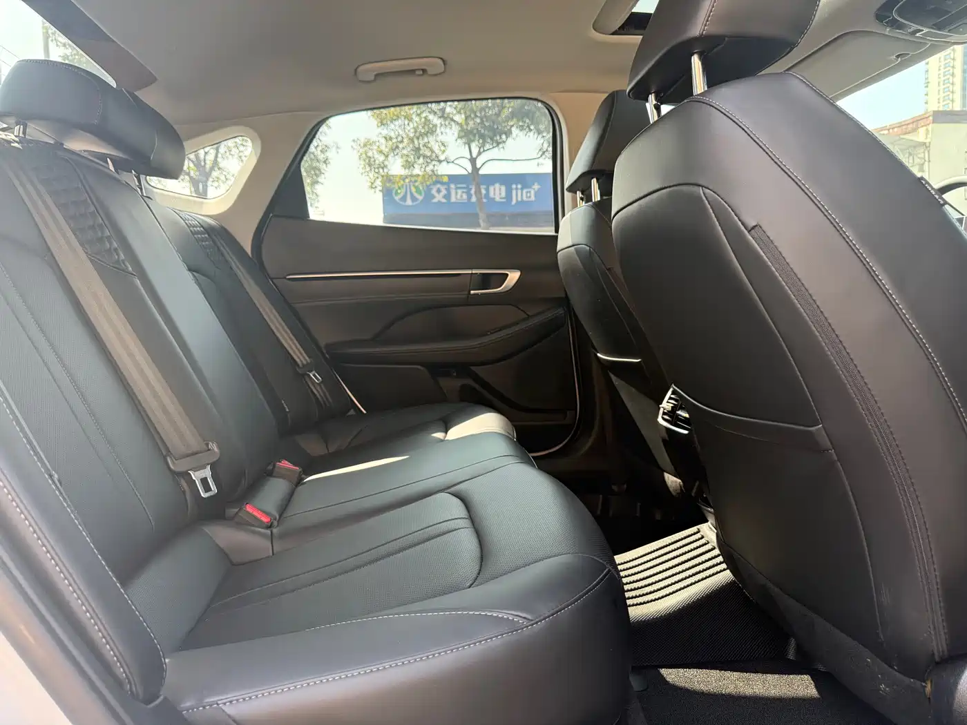 Hyundai Sonata 2024 1.5T Pro фото 17