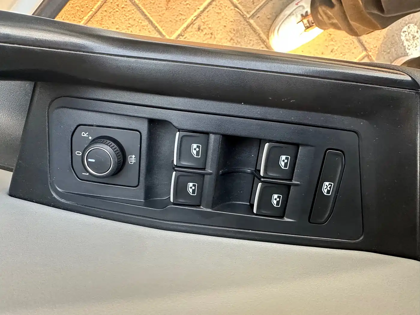 Volkswagen T-ROC 2023 280TSI DSG 2WD Time Edition фото 11
