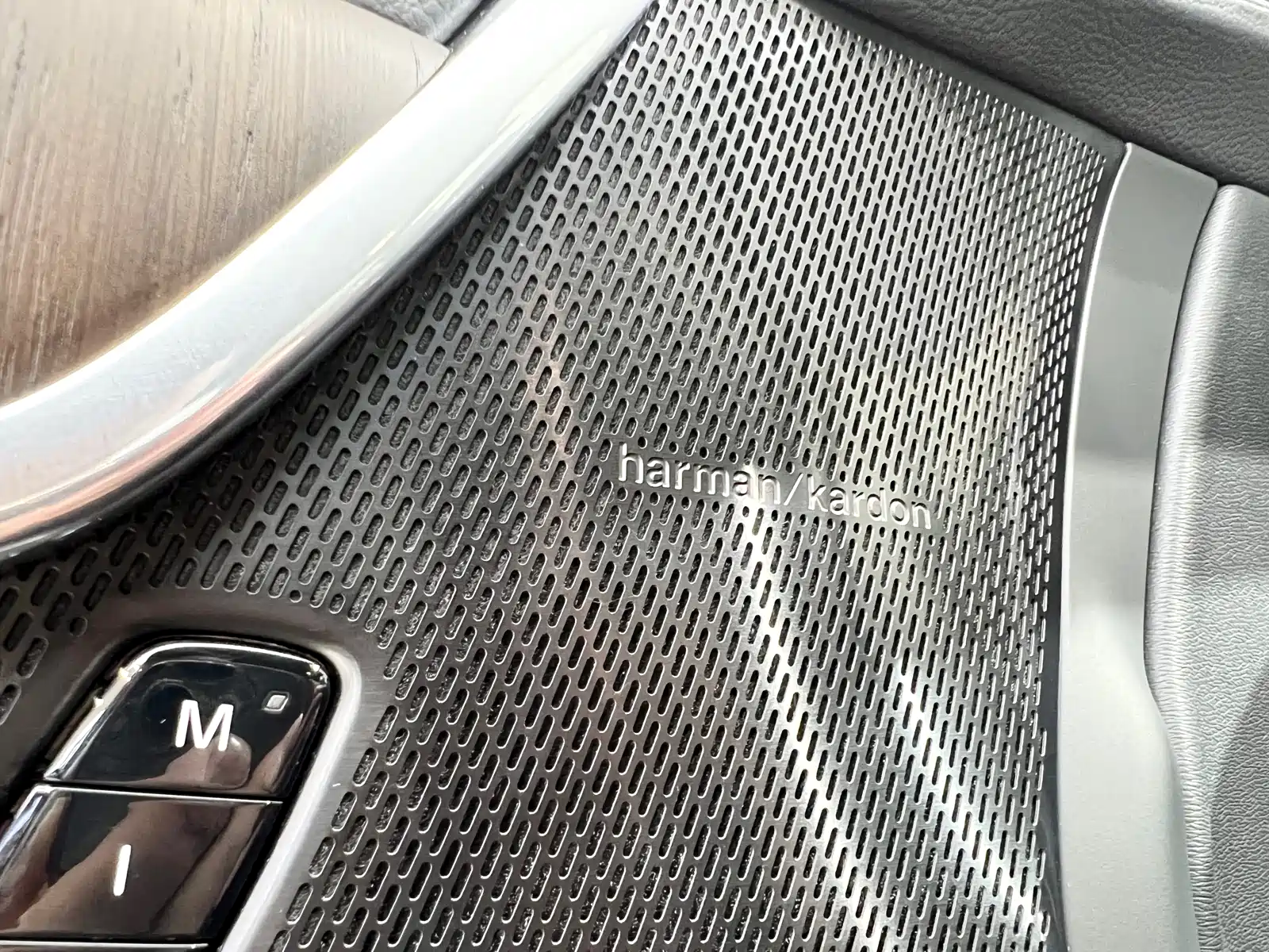 Фото 18 - Volvo S90