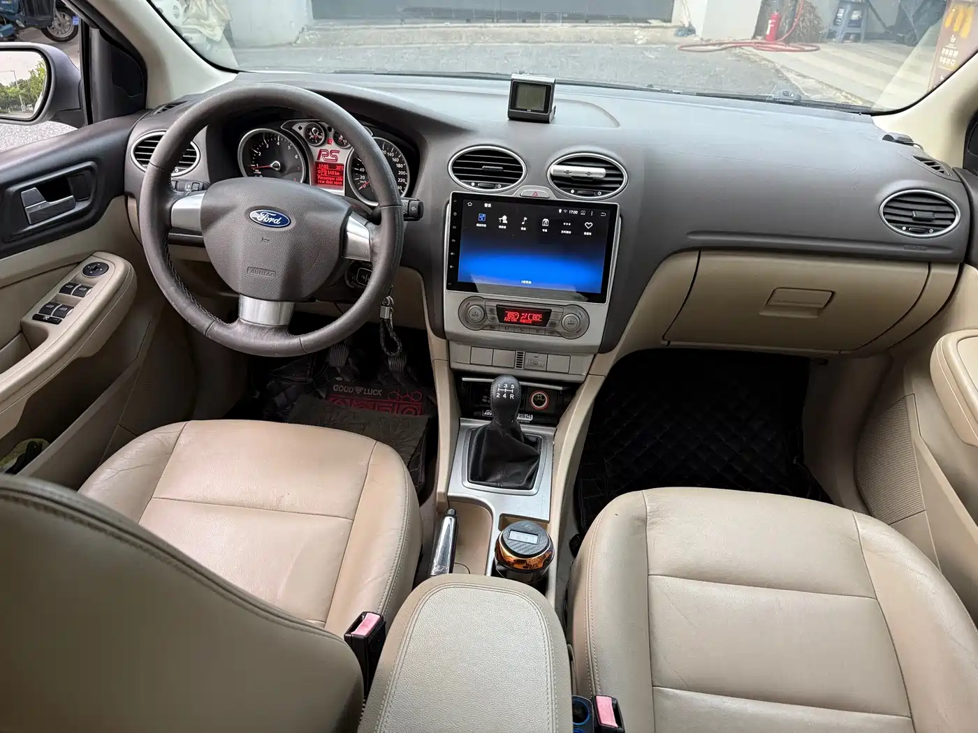 Photo 8 - Ford Focus