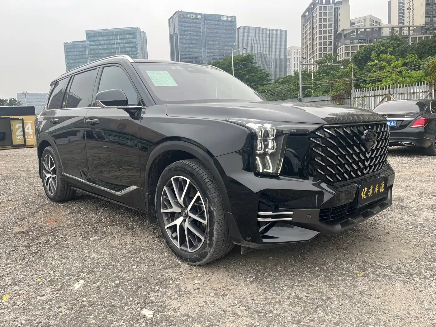 GAC Trumpchi Trumpchi GS8 2022 Navigator Series 2.0TGDI 2WD Luxury Smart Connect Edition (6-seater) фото 2