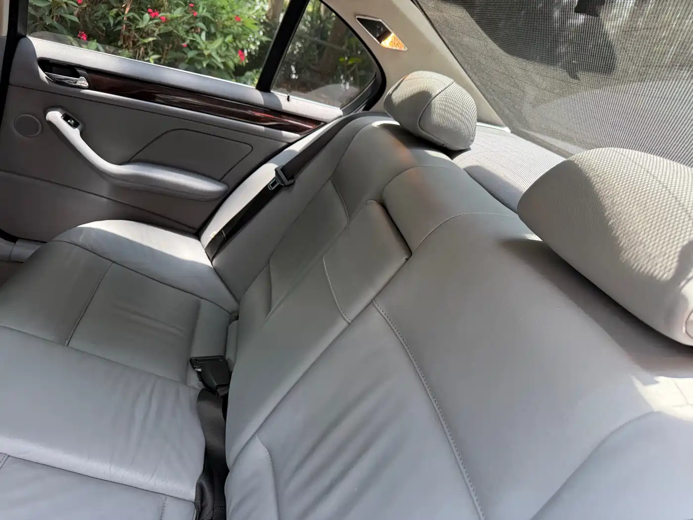 BMW 3 Series 2004 325i фото 19