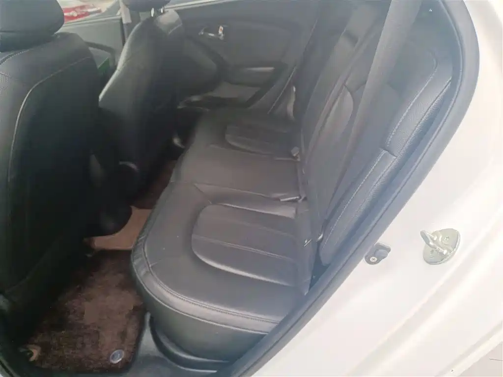 Hyundai Beijing Hyundai ix35 2015 2.0L Automatic 2WD Smart China V фото 13