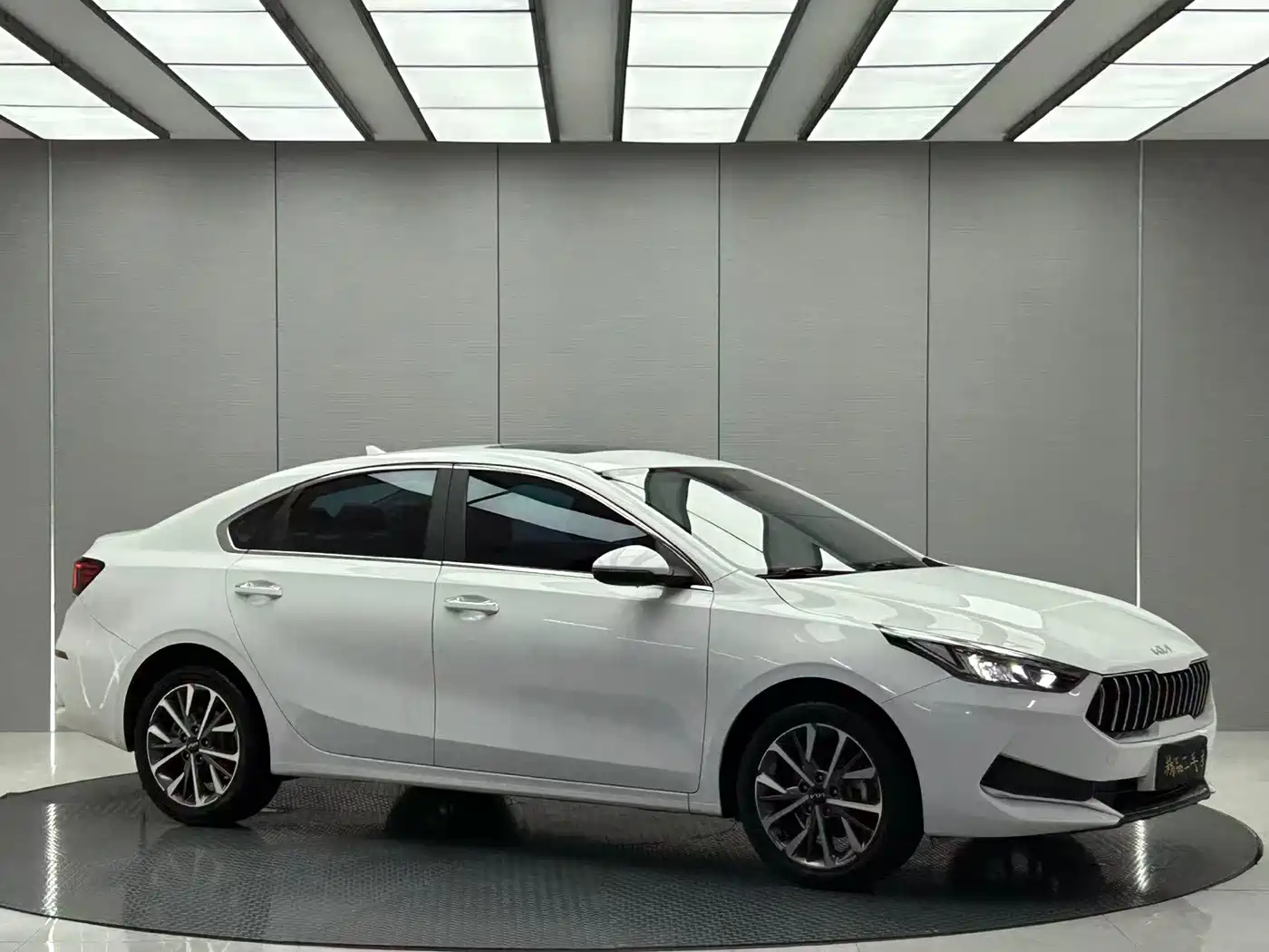 Kia K3 2021 Facelift 1.5L CVT Fashion Edition фото 6