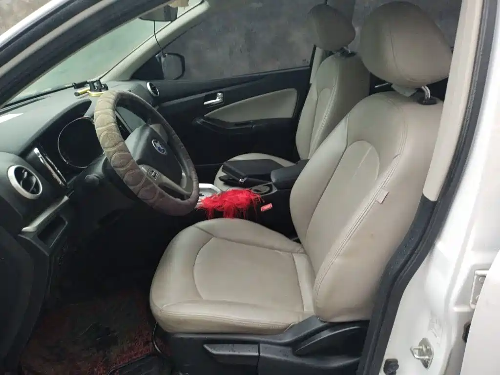 Venucia T70 2016 2015 2.0L CVT Ruixing Edition