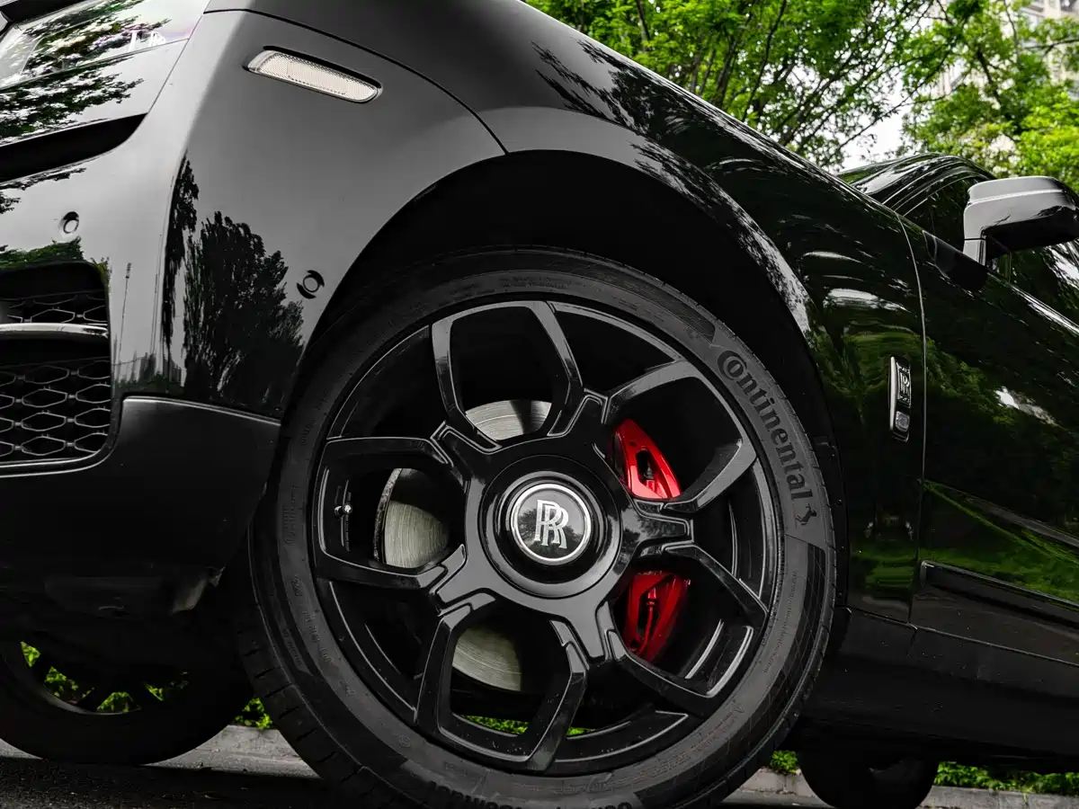 Rolls-Royce Cullinan 2020 Black Badge фото 4