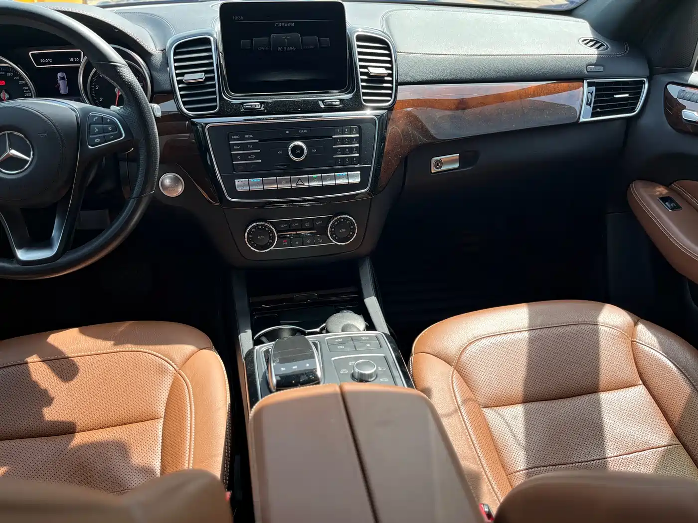 Mercedes-Benz GLS 2018 Facelift GLS 400 4MATIC Luxury фото 19