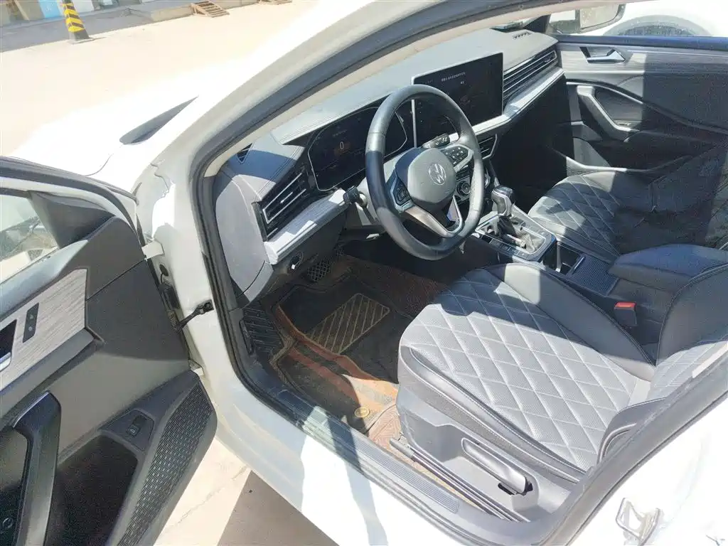 Volkswagen Sagitar 2023 300TSI DSG Surpassing Edition фото 16