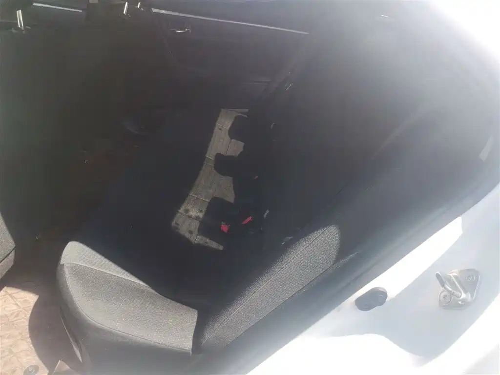 Toyota Levin 2017 Facelift Hybrid 1.8H GS E-CVT Elite Sunroof Edition China V фото 17