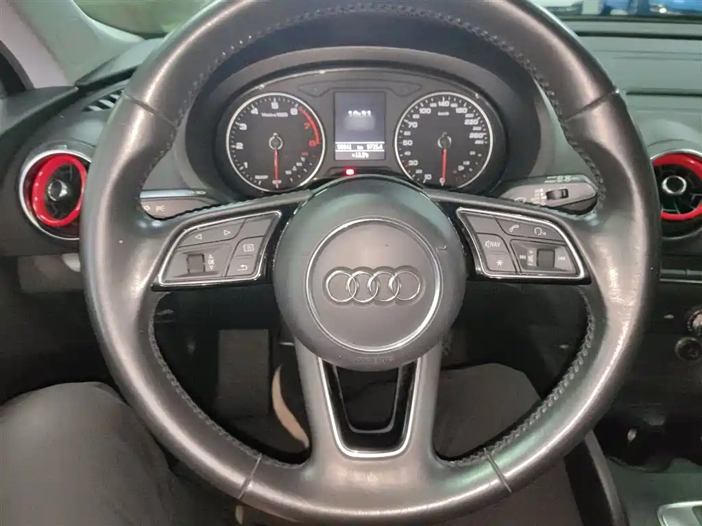 Audi A3 2018 30th Anniversary Sportback 35 TFSI Progressive фото 11