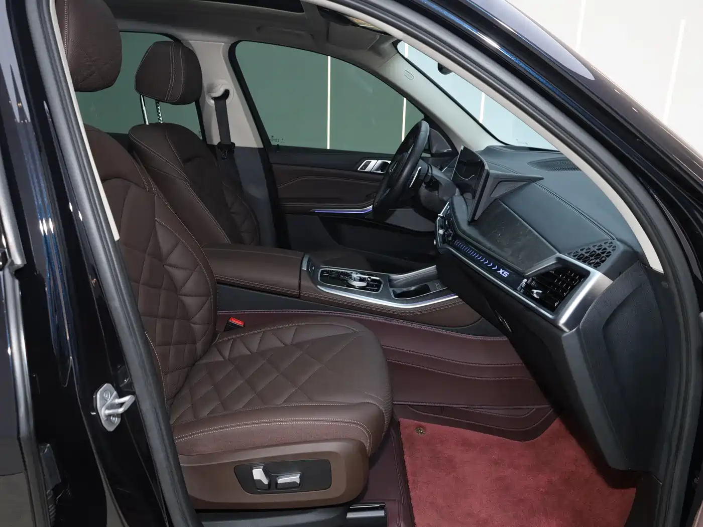 BMW X5 2023 xDrive 30Li Premium M Sport Black Night Package фото 28