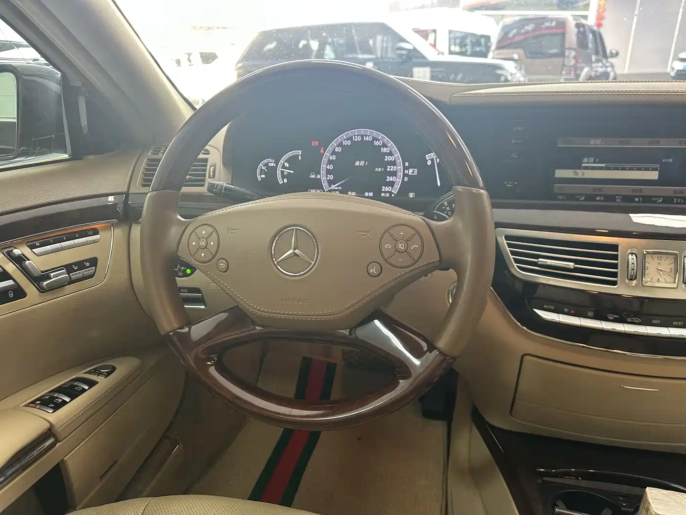 Mercedes-Benz S-Class 2012 S 350 L Grand Edition фото 8