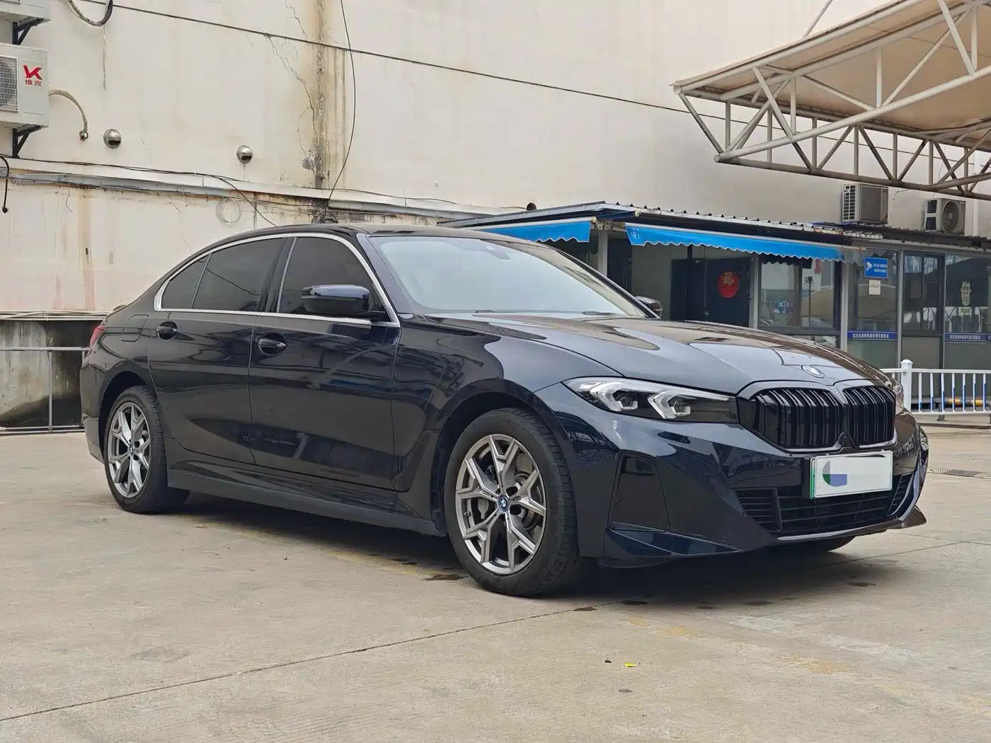 BMW i3 2022 eDrive 35 L фото 3