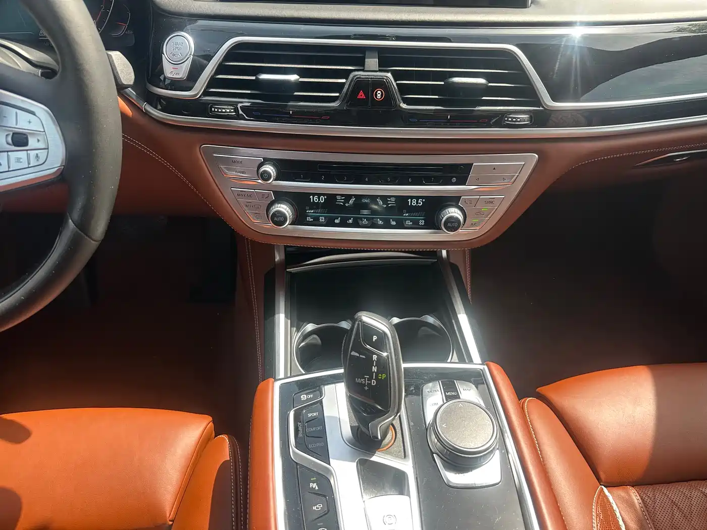 BMW 7 Series 2019 740Li xDrive Executive M Sport Package фото 17