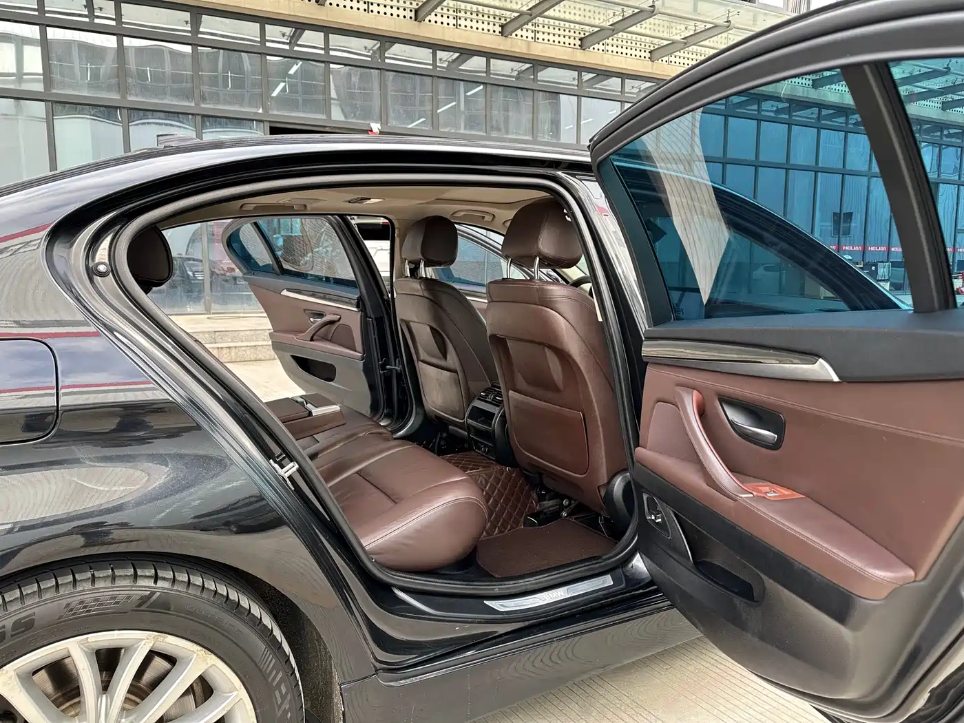 BMW 5 Series 2017 525Li Luxury Design Package фото 18