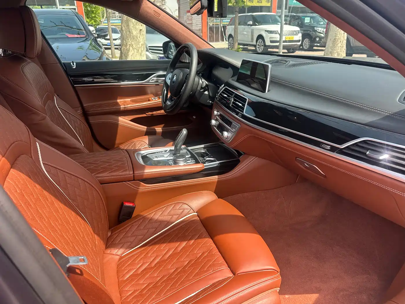 BMW 7 Series 2019 740Li xDrive Executive M Sport Package фото 13